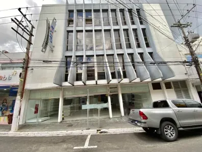 Prédio Comercial para alugar, 1550m² no Centro, Marília
