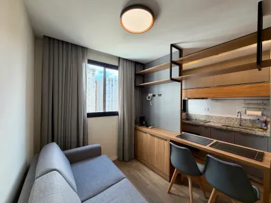 Apartamento com 1 Quarto para alugar, 33m² no Centro, Curitiba