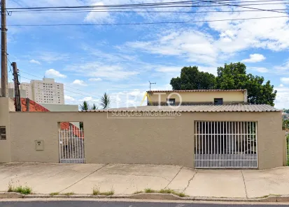 Casa com 3 Quartos à venda, 130m² no Jardim do Lago Continuação, Campinas