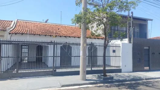 Casa com 2 Quartos à venda, 155m² no Jardim Brasil (Vila Xavier), Araraquara
