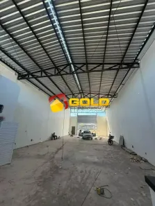 Galpão/Depósito/Armazém à venda, 230m² no Jardim Holanda, Uberlândia