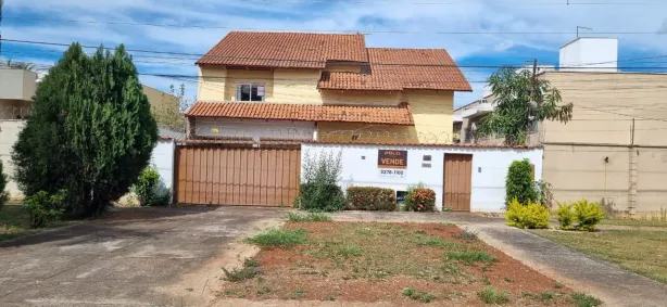 Casa com 3 Quartos à venda, 330m² no Setor Jaó, Goiânia