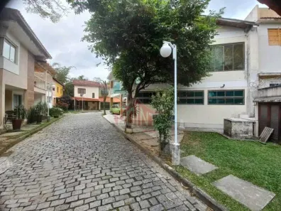 Casa de Condomínio com 3 Quartos à venda, 108m² no Maria Paula, Niterói