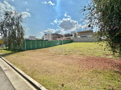 Lote/Terreno à venda, 450m² no São Pedro, Juiz de Fora