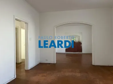 Casa com 5 Quartos à venda, 300m² no Pacaembu, São Paulo