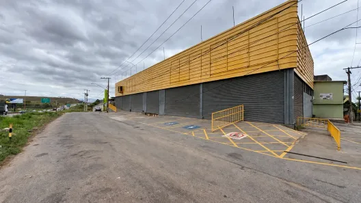 Galpão/Depósito/Armazém para alugar, 1000m² no Morada do Trevo, Betim