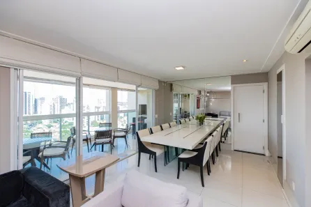 Apartamento com 3 Quartos à venda, 138m² no Santo Amaro, São Paulo