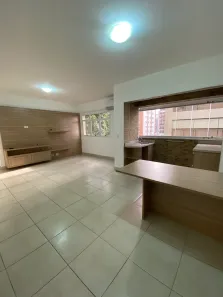 Apartamento com 3 Quartos para alugar, 110m² no Embaré, Santos