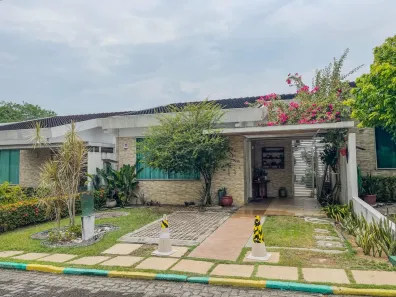 Casa de Condomínio com 3 Quartos à venda, 112m² no Aleixo, Manaus