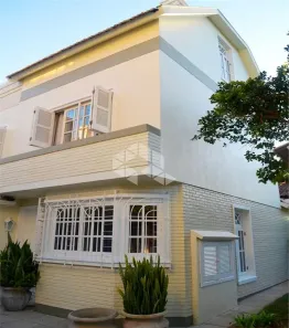 Casa de Condomínio com 3 Quartos à venda, 137m² no Ipanema, Porto Alegre