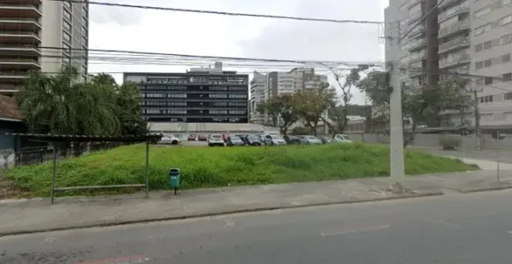 Lote/Terreno para alugar, 1636m² no Glória, Joinville