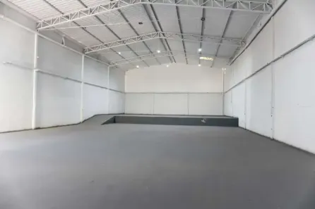Galpão/Depósito/Armazém com 2 Quartos à venda, 352m² no Jardim das Flores, Osasco