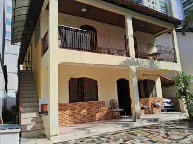 Casa com 5 Quartos à venda, 220m² no Jardim Camburi, Vitória