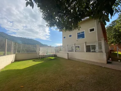 Casa com 3 Quartos à venda, 220m² no , Sapucaí-Mirim