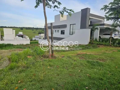 Lote/Terreno à venda, 307m² no Granja Marileusa, Uberlândia