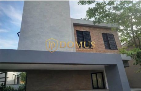 Sobrado com 4 Quartos à venda, 321m² no Jardim Imperial, Cuiabá