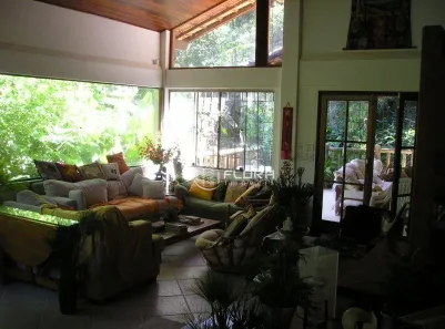 Casa com 4 Quartos à venda, 270m² no Serra Grande, Niterói