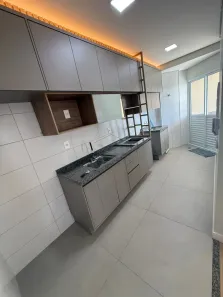 Apartamento com 3 Quartos para alugar, 82m² no Vila Marimbondo, Lençóis Paulista