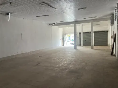 Galpão/Depósito/Armazém para alugar, 374m² no Ponta Grossa, Maceió