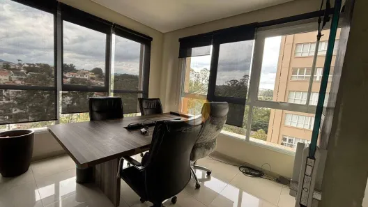Sala Comercial para venda ou aluguel, 82m² no Sítio Tamboré Alphaville, Barueri