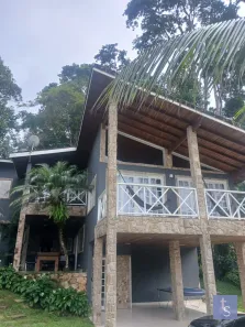 Casa de Condomínio com 3 Quartos para venda ou aluguel, 300m² no Park Imperial, Caraguatatuba
