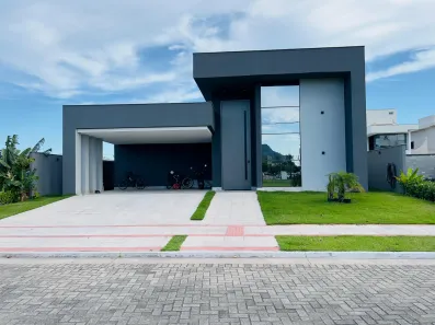 Casa com 3 Quartos à venda, 245m² no Jacuhy, Serra