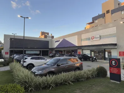 Ponto Comercial para alugar, 105m² no Petrópolis, Porto Alegre