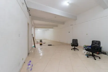 Ponto Comercial para alugar, 130m² no Chácara Cruzeiro do Sul, São Paulo