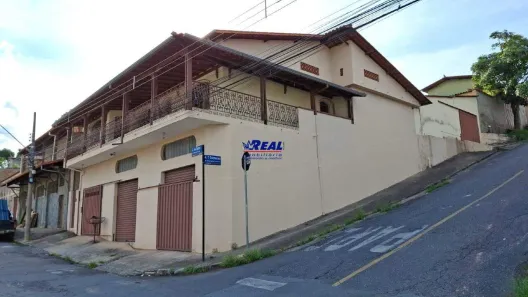 Casa com 3 Quartos à venda, 404m² no Industrial, Contagem