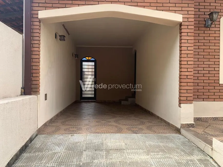 Casas para venda com Churrasqueira, 3 quartos e 199 m² em Vila Marieta - Campinas, SP - Viva Real