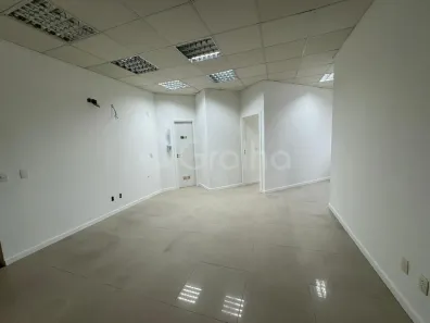 Sala Comercial à venda, 81m² no Campinas, São José