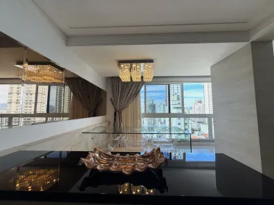 Apartamento com 3 Quartos para alugar, 150m² no Centro, Balneário Camboriú