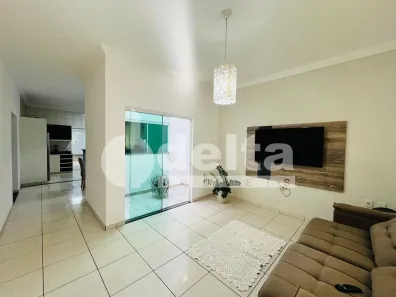 Casa com 3 Quartos à venda, 178m² no Jardim Inconfidência, Uberlândia