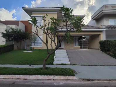 Sobrado com 4 Quartos à venda, 475m² no Condomínio Florais Cuiabá Residencial, Cuiabá