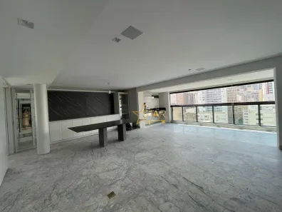 Apartamento com 2 Quartos à venda, 215m² no Jardim Paulista, São Paulo