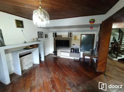 Casa com 3 Quartos à venda, 420m² no Nonoai, Porto Alegre