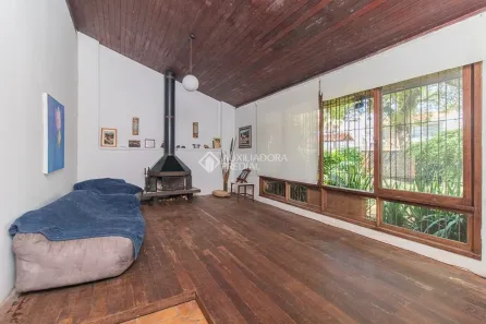 Casa com 3 Quartos à venda, 210m² no Camaquã, Porto Alegre