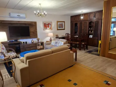 Casa com 5 Quartos à venda, 423m² no Jardim Itu, Porto Alegre