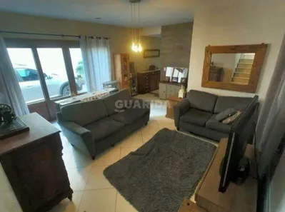 Casa com 4 Quartos para alugar, 260m² no Passo da Areia, Porto Alegre