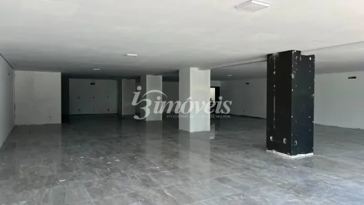 Sala Comercial para alugar, 350m² no Fazendinha, Itajaí