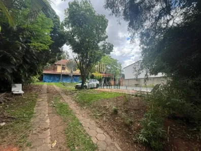 Casa com 5 Quartos à venda, 250m² no Braúnas, Belo Horizonte