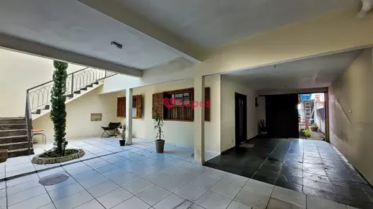 Casa com 3 Quartos à venda, 257m² no Teixeiras, Juiz de Fora