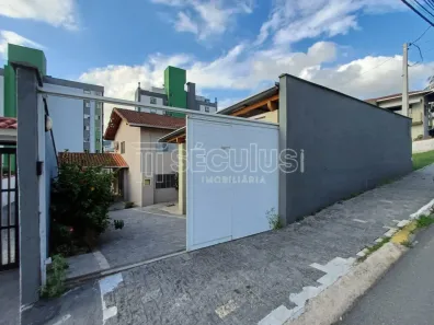 Casa com 4 Quartos à venda, 240m² no Nova Brasília, Jaraguá do Sul