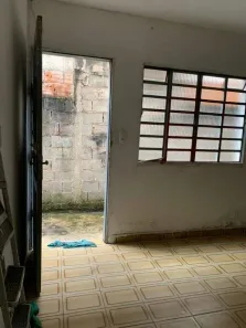 Casa com 1 Quarto para alugar, 60m² no Jardim Marek, Santo André