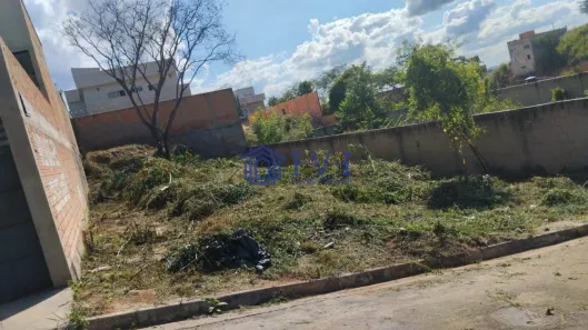Lote/Terreno à venda, 360m² no Centro, Muqui