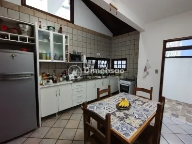 Casa com 4 Quartos à venda, 215m² no Trindade, Florianópolis