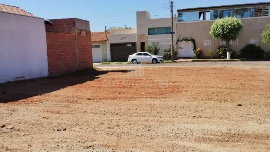Lote/Terreno à venda, 191m² no Jardim Ouro Verde, Bauru