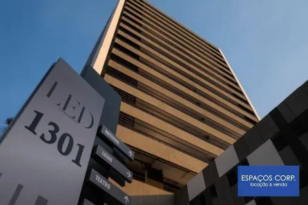 Prédio Comercial para alugar, 4456m² no Várzea da Barra Funda, São Paulo