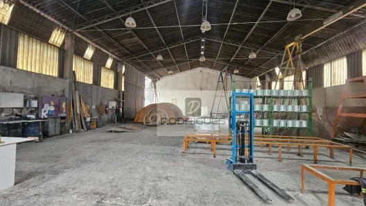 Galpão/Depósito/Armazém para alugar, 677m² no Nova Petrópolis, São Bernardo do Campo