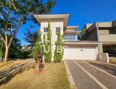 Casa de Condomínio com 4 Quartos à venda, 320m² no Loteamento Portal do Sol II, Goiânia